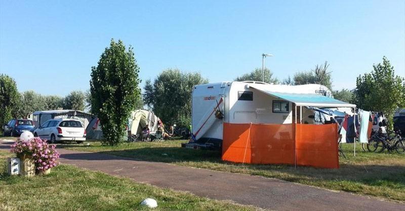 Camping Phare Ouest Saint-Denis-d'Oleron Exterior photo
