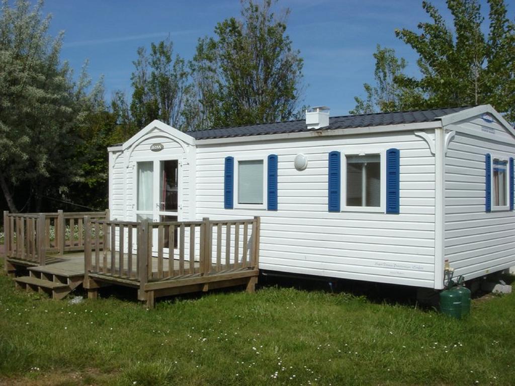 Camping Phare Ouest Saint-Denis-d'Oleron Exterior photo